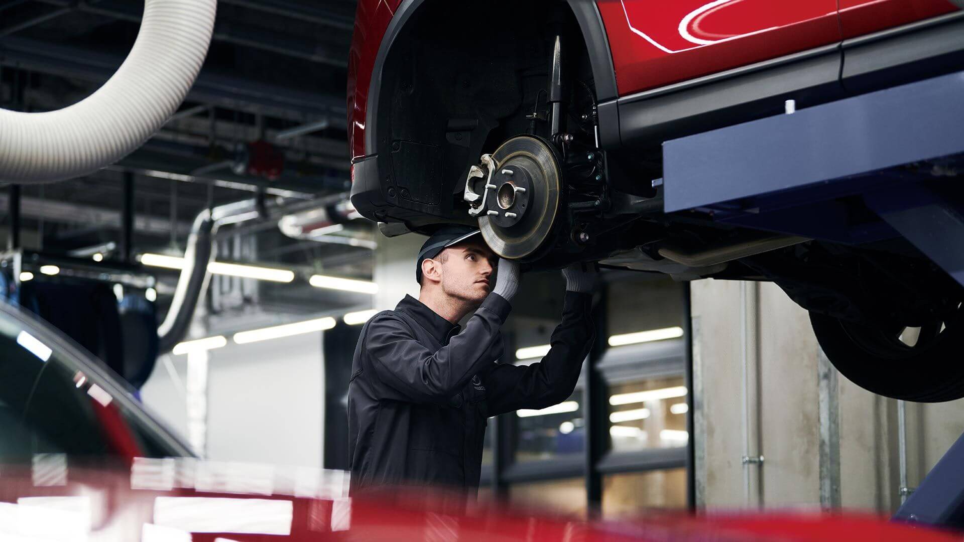 Efficient workshop scene at Mazda NZ thanks to ERP for automotive industry